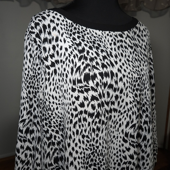 Christopher & Banks EUC Leopard Print Black and White Women's Top • Size L - Picture 2 of 11